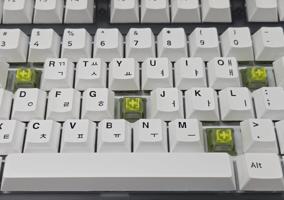 조용한 키보드를 원하는 분들께 추천하는 스위치